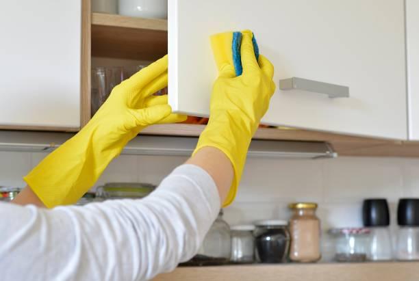Kitchen Cabinets Cleaning